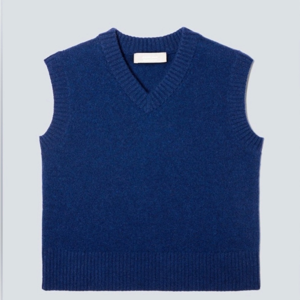 Everlane The Cashmere Vest - Picture 7 of 11